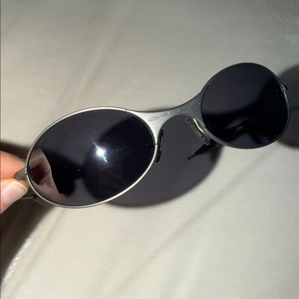 Oakley E Wire Titanium Gen 1.0 Vintage Metal Frame Silver Mirror Sunglasses
